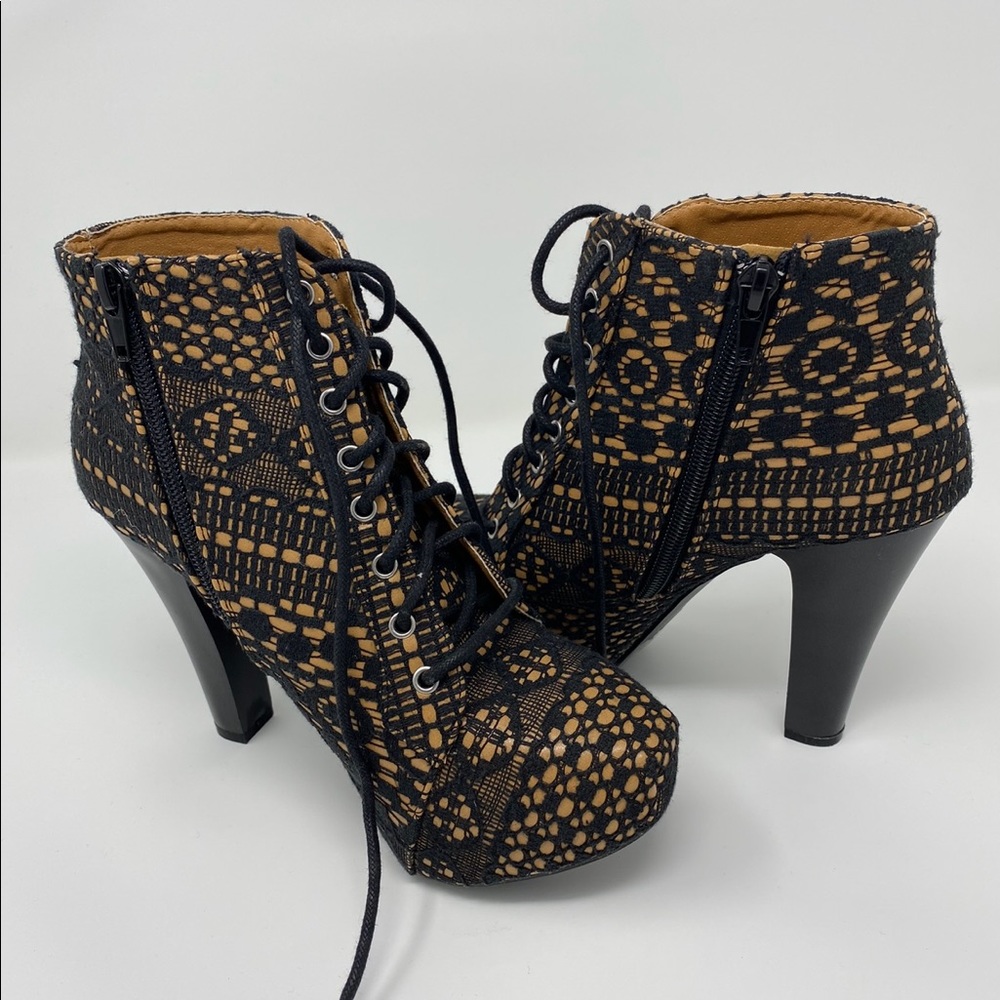 Charlotte Russe high heel lace-up ankle boots sz 6